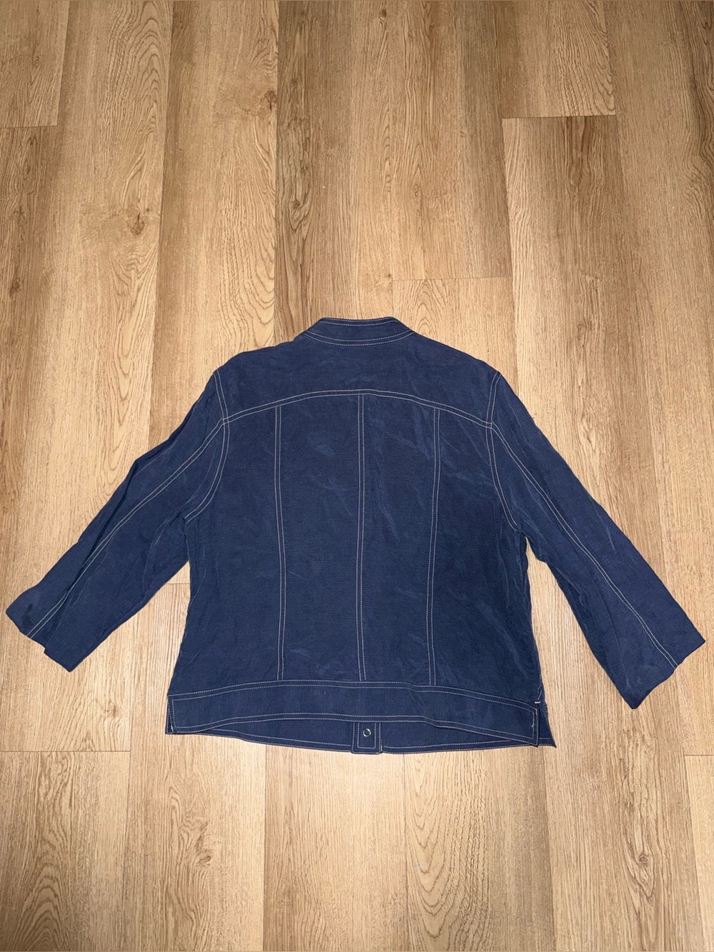 Light weight jacket - Picture 6 of 6